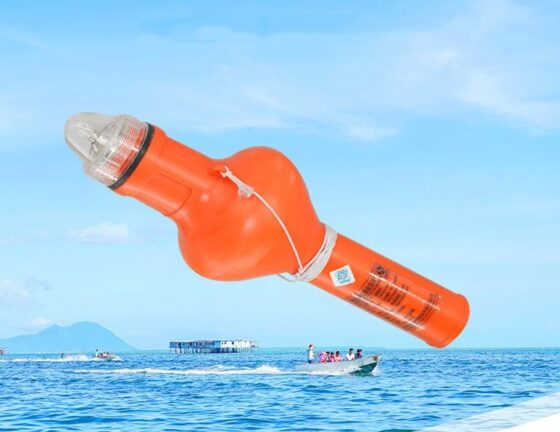 Self-igniting Lifebuoy Light – Marine Automatic Water Activated Emergency Position Indicator Light Self-igniting Lifebuoy Light – Marine Automatic Water Activated Emergency Position Indicator Light